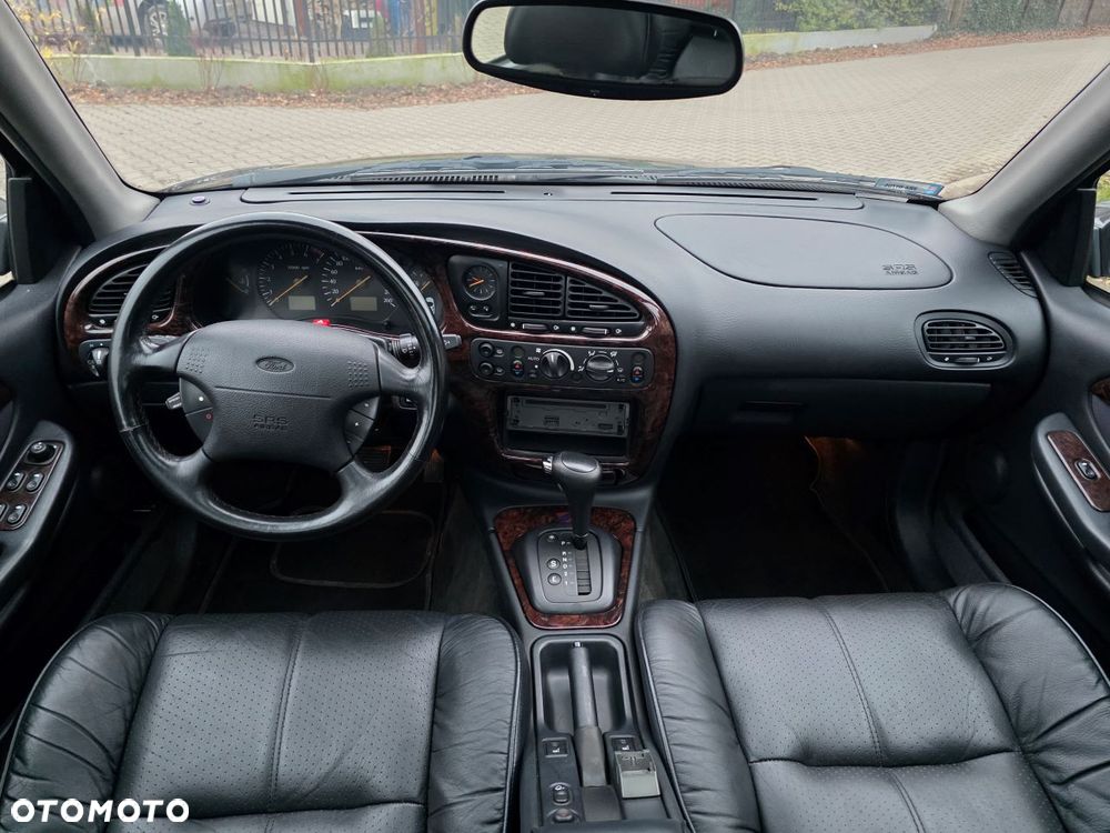 Ford Scorpio 2.9-24 Ghia - 12