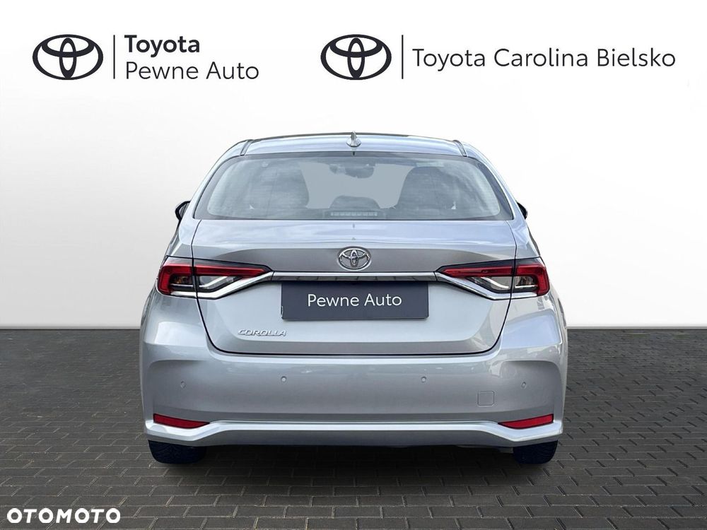 Toyota Corolla - 4