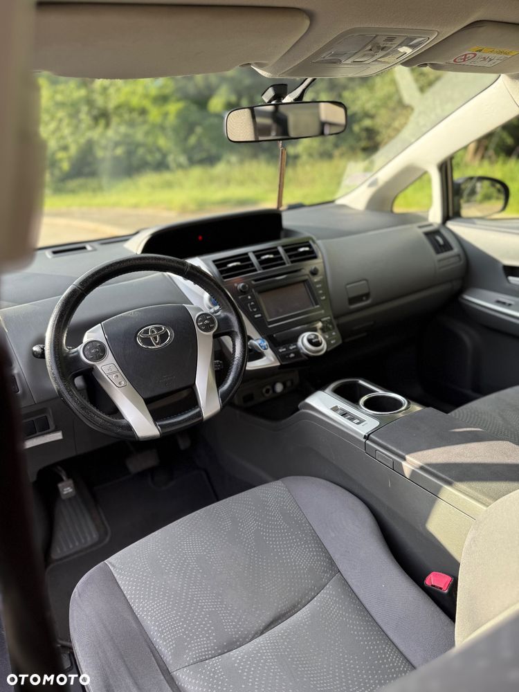 Toyota Prius+ - 10