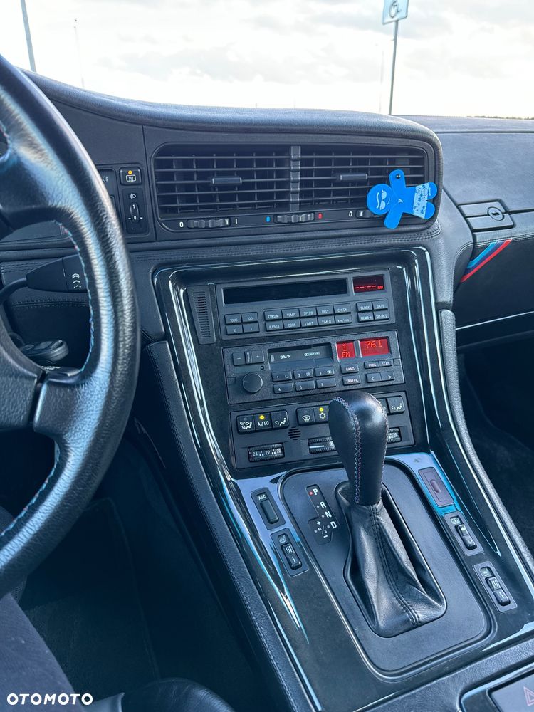 BMW Seria 8 - 12