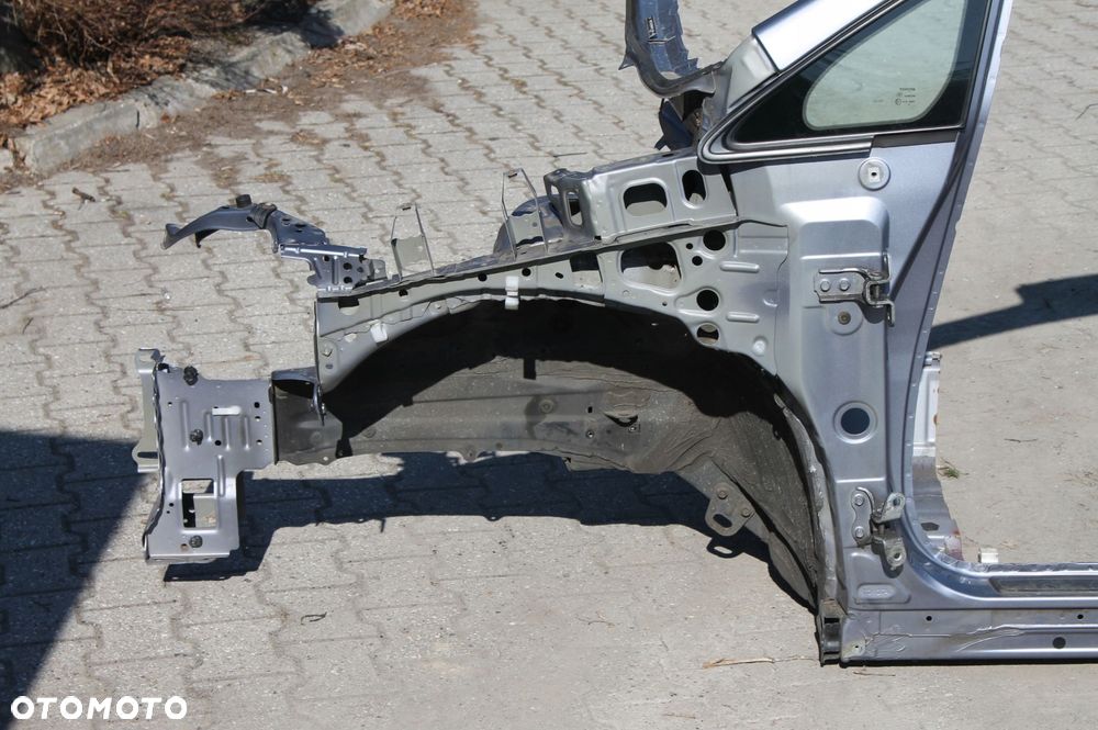 ćwiartka lewy przód słupek próg toyota verso 09-18 - 3