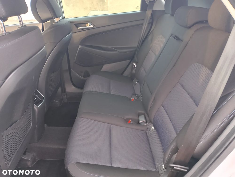 Hyundai Tucson 1.7 CRDI BlueDrive Classic 2WD - 15