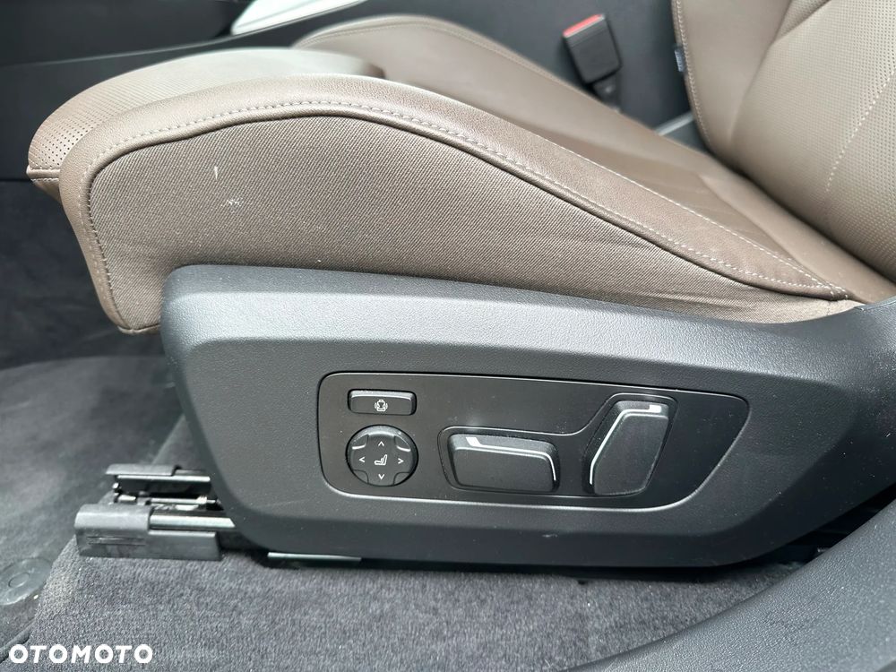 BMW X3 xDrive20d mHEV - 11
