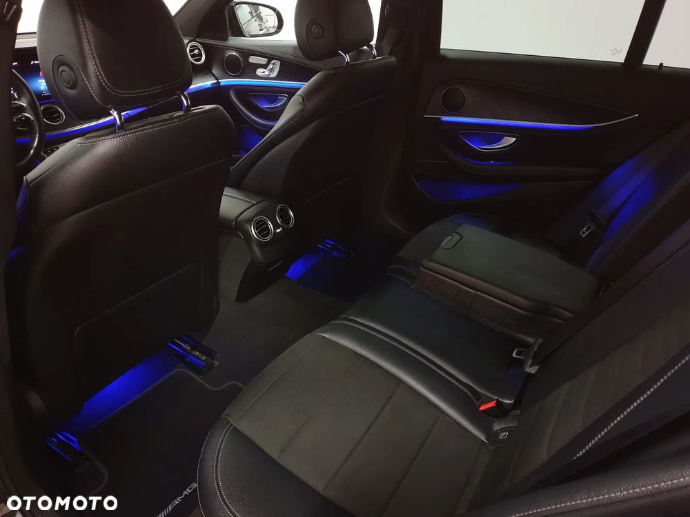 Mercedes-Benz Klasa E 300 de 4Matic 9G-TRONIC AMG Line - 30