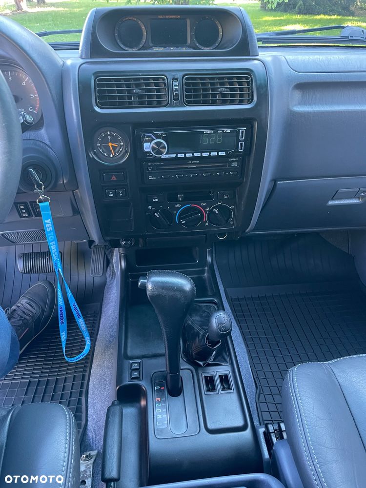 Toyota Land Cruiser - 5