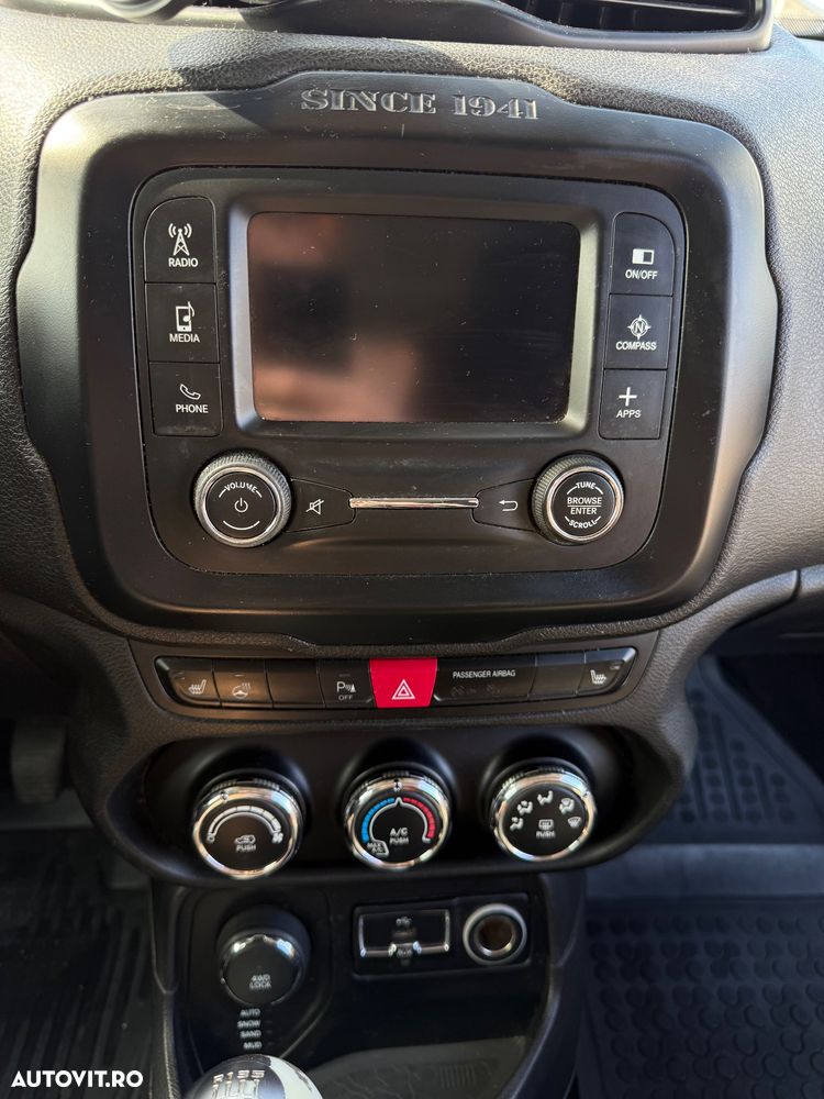 Jeep Renegade - 15