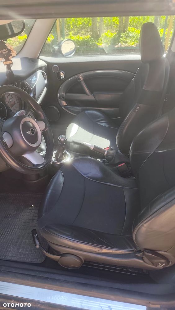 MINI Cooper Standard - 3