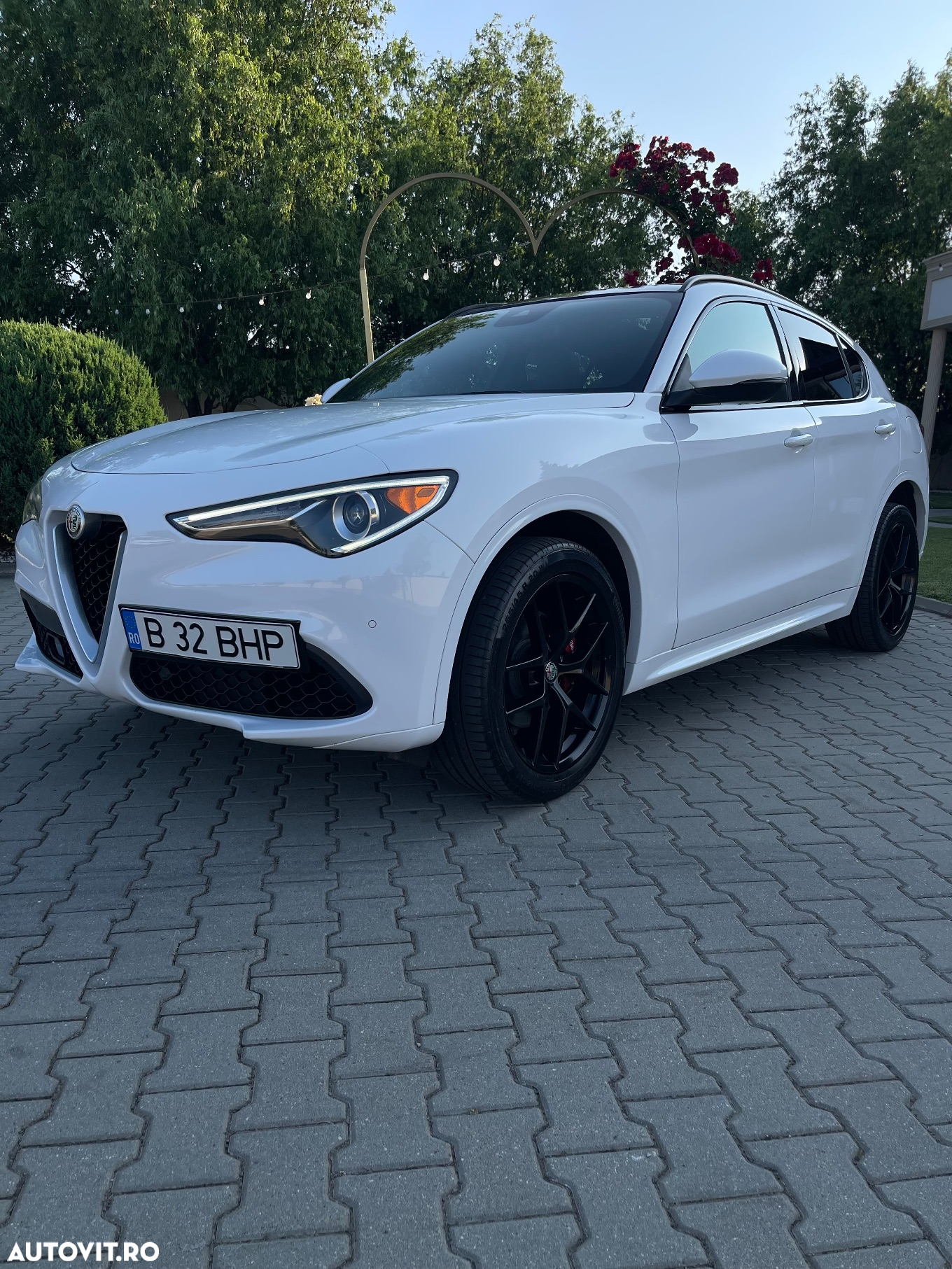 Alfa Romeo Stelvio 2.0 Turbo 16V AT8-Q4 Veloce - 4