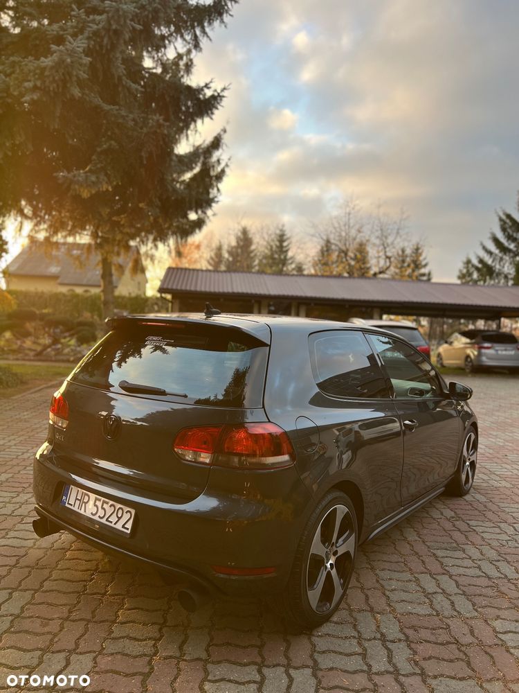 Volkswagen Golf VI 2.0 TSI GTI - 3