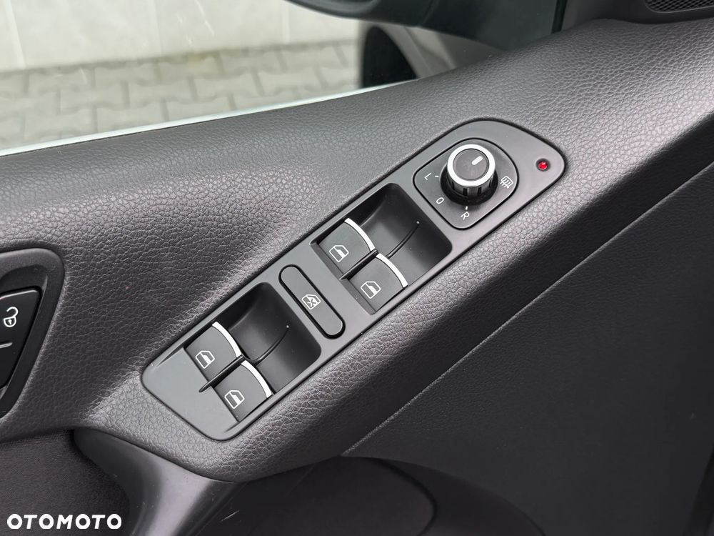 Volkswagen Tiguan - 11