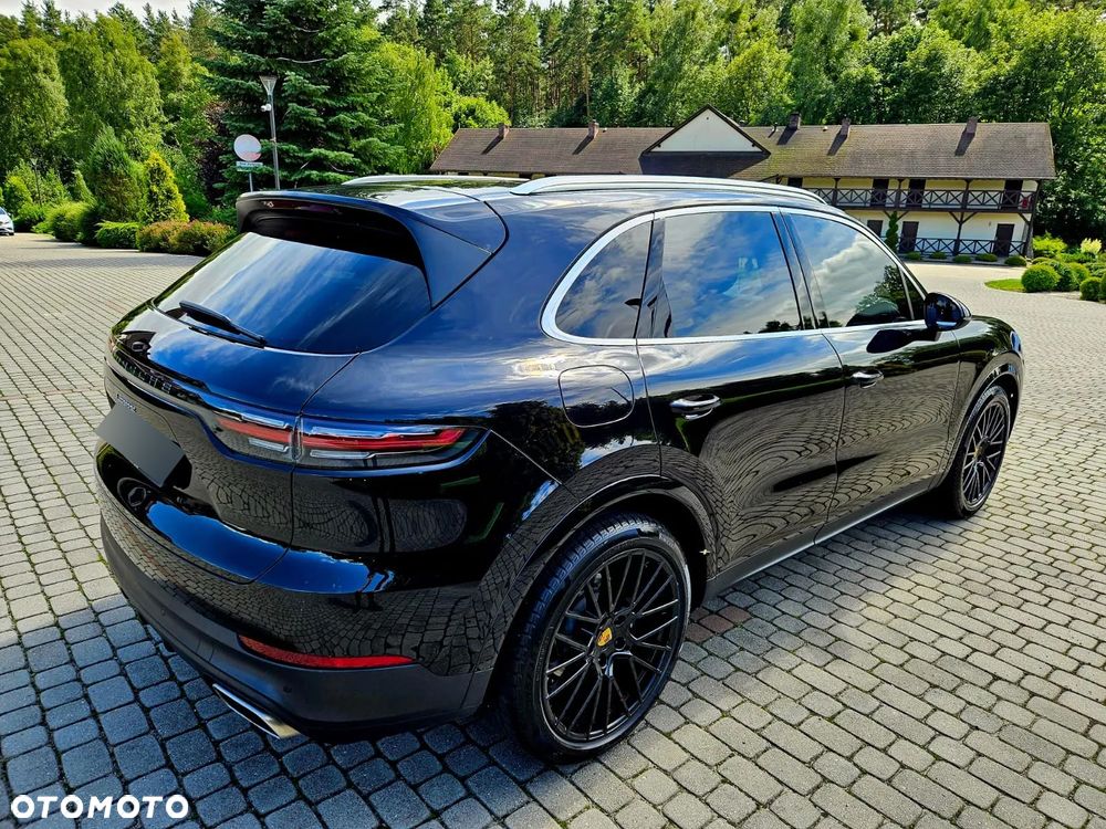 Porsche Cayenne Standard - 35