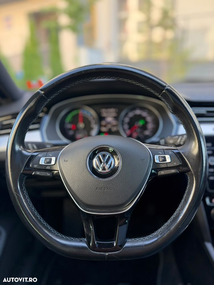 Volkswagen Passat 1.4 TSI DSG GTE - 17