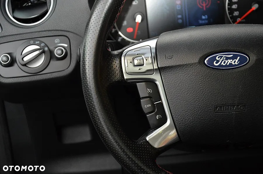 Ford S-Max - 29