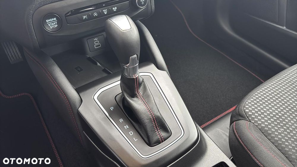 Ford Focus 1.0 EcoBoost Hybrid ST-LINE X - 19