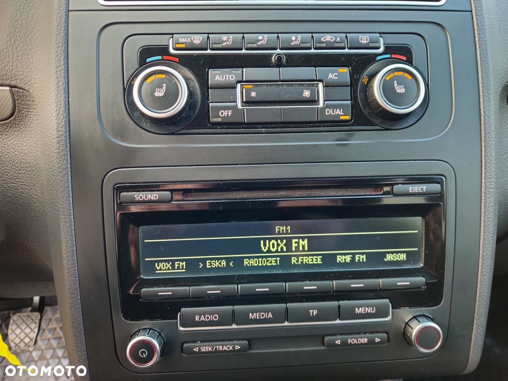 Volkswagen Touran 1.6 TDI DPF BlueMot Comfortline - 9