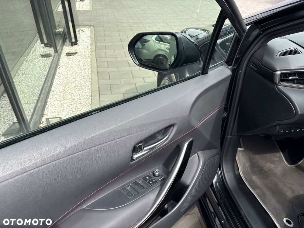 Toyota Corolla 2.0 Hybrid Executive - 10