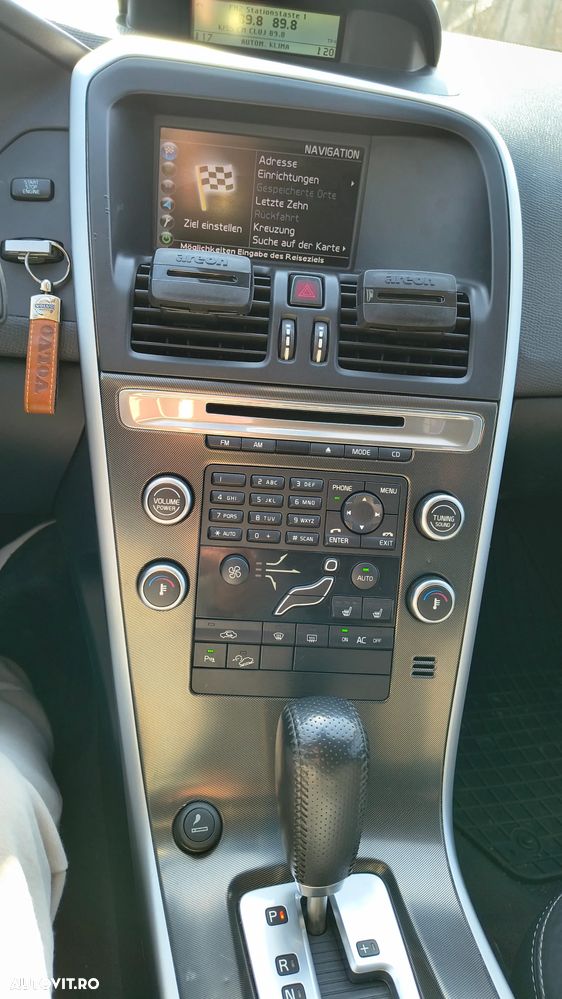 Volvo XC 60 D5 AWD Aut. RDesign - 7