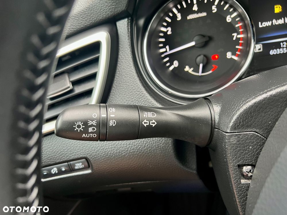 Nissan Qashqai 1.2 DIG-T Acenta Xtronic EU6 - 34