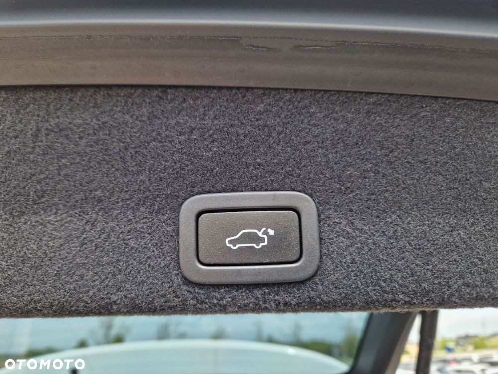 Volvo XC 60 D4 Momentum - 18