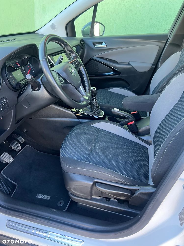 Opel Crossland X - 13