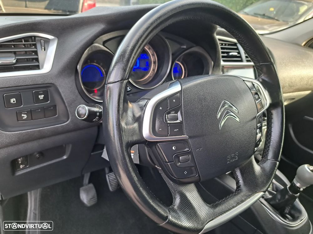 Citroën C4 HDi 90 Selection - 12