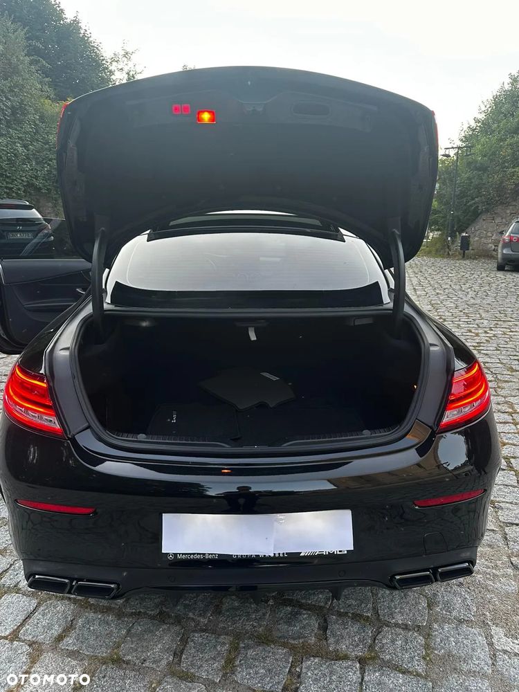 Mercedes-Benz Klasa C 300 4MATIC 9G-TRONIC - 27