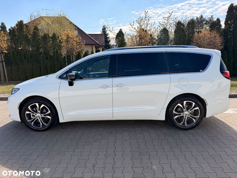 Chrysler Pacifica - 13