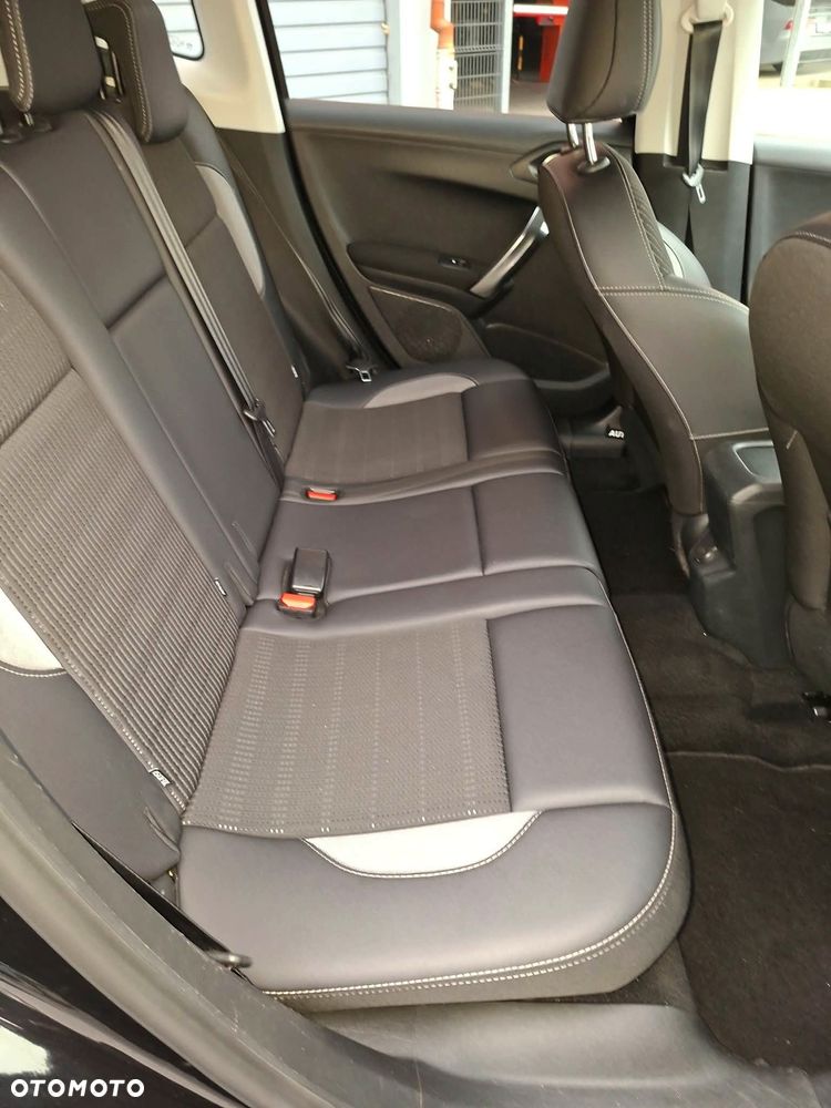 Peugeot 2008 1.6 BlueHDi Allure - 12