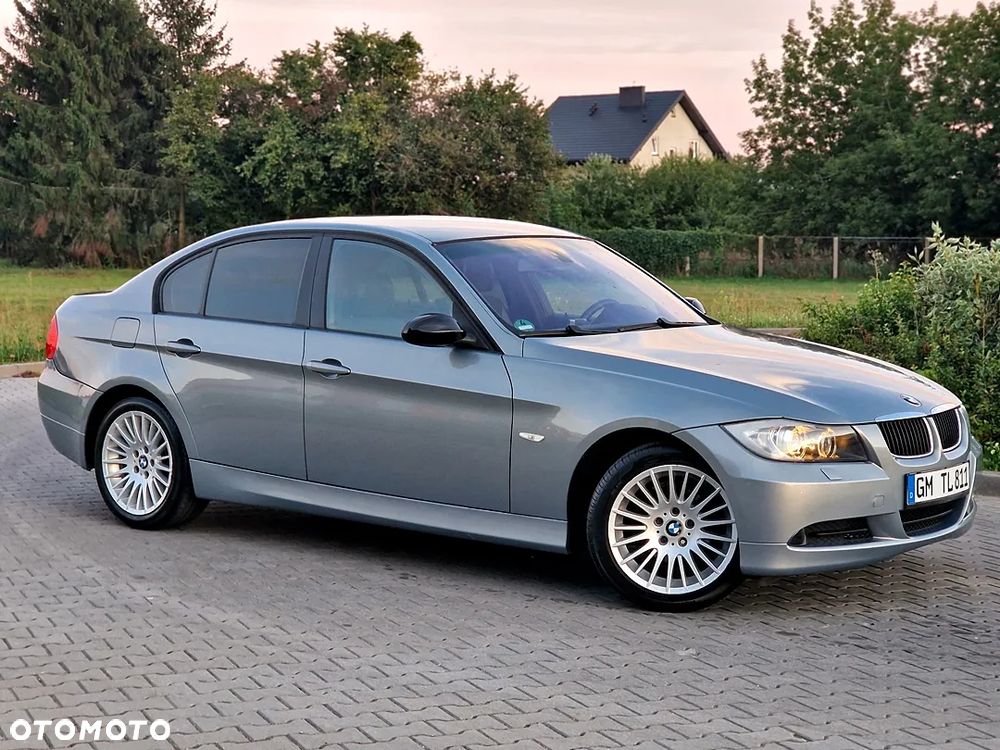 BMW Seria 3 320i - 10