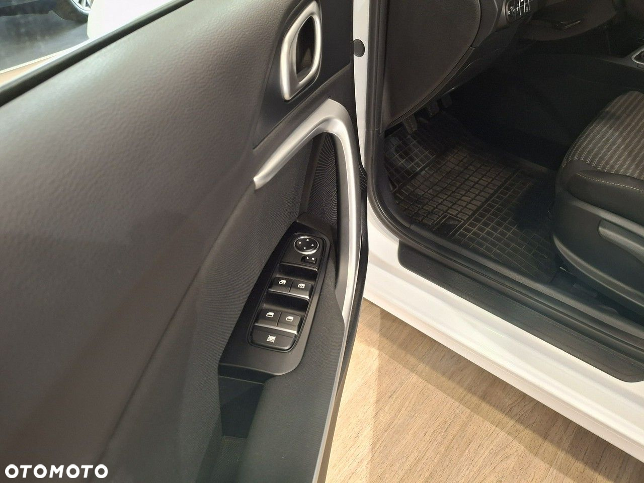 Kia Ceed - 11