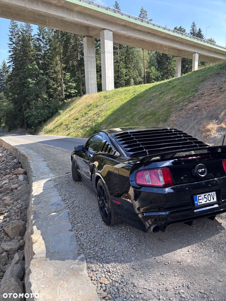 Ford Mustang 5.0 V8 GT - 2
