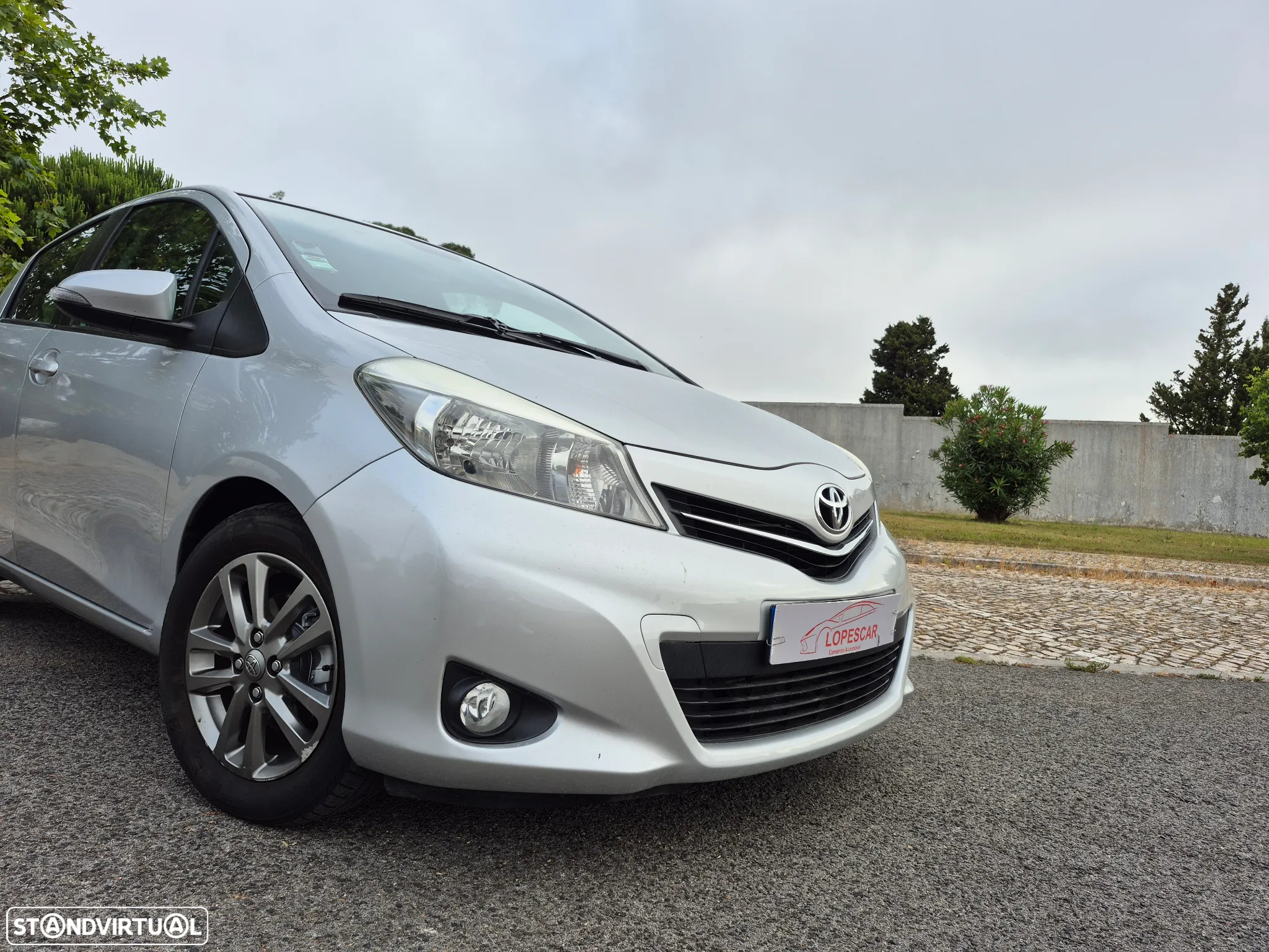 Toyota Yaris 1.33 VVT-i Comfort CVT+P.Style - 4