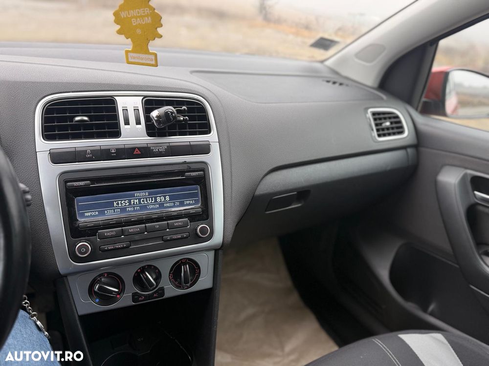 Volkswagen Polo - 35