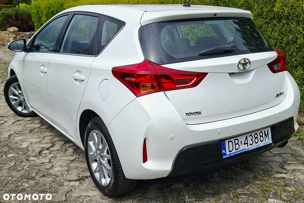 Toyota Auris 1.6 Valvematic START Edition - 4