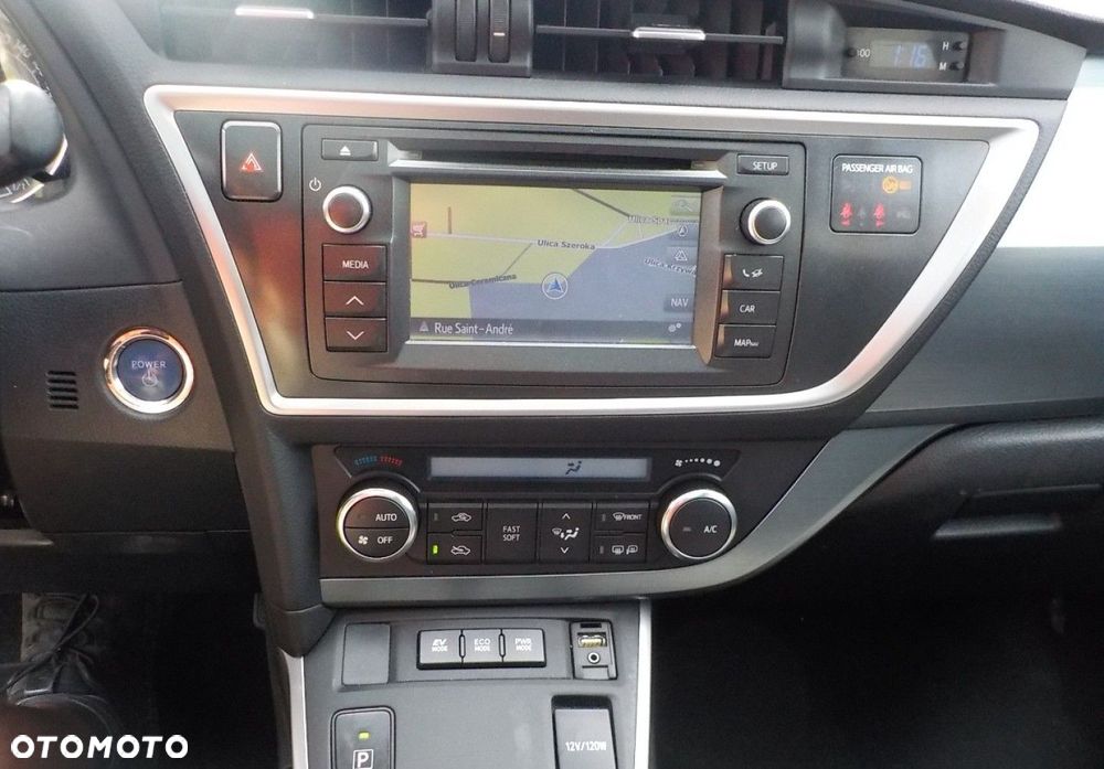 Toyota Auris - 27