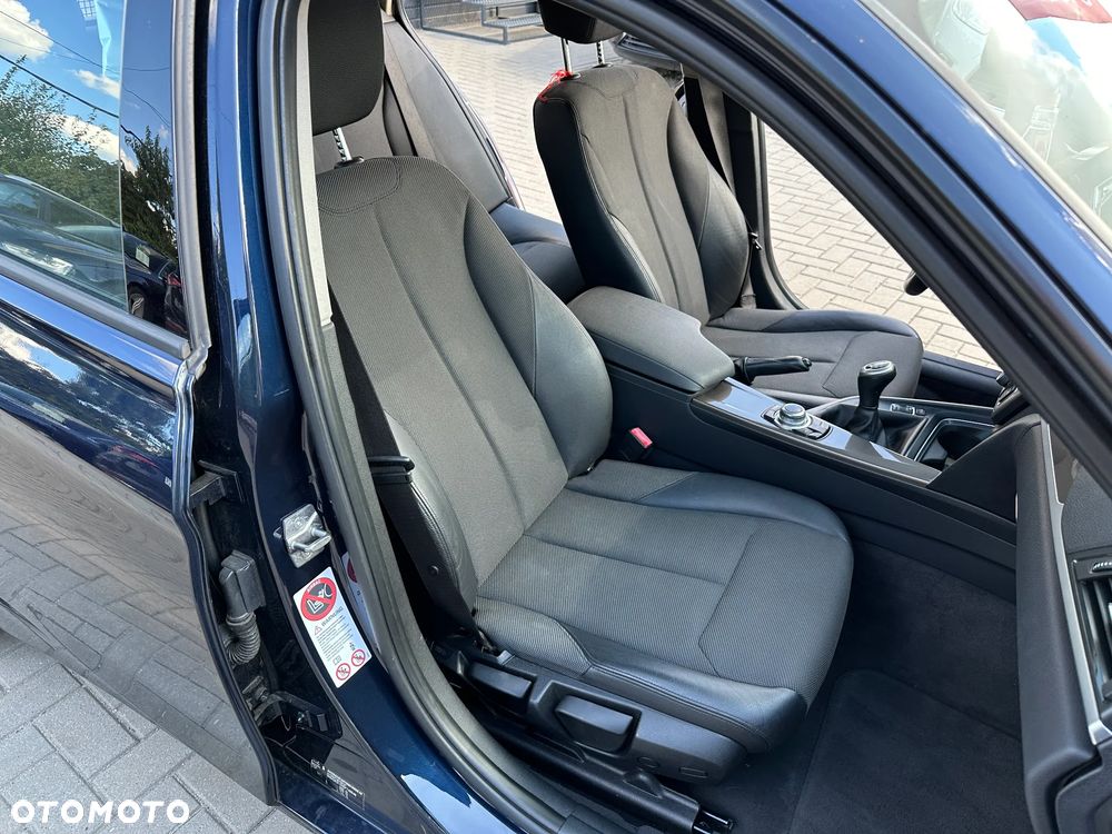 BMW Seria 3 - 22