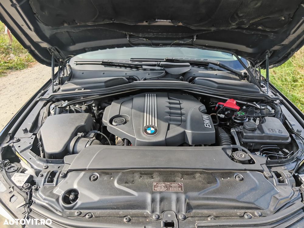 BMW Seria 5 520d Touring - 11