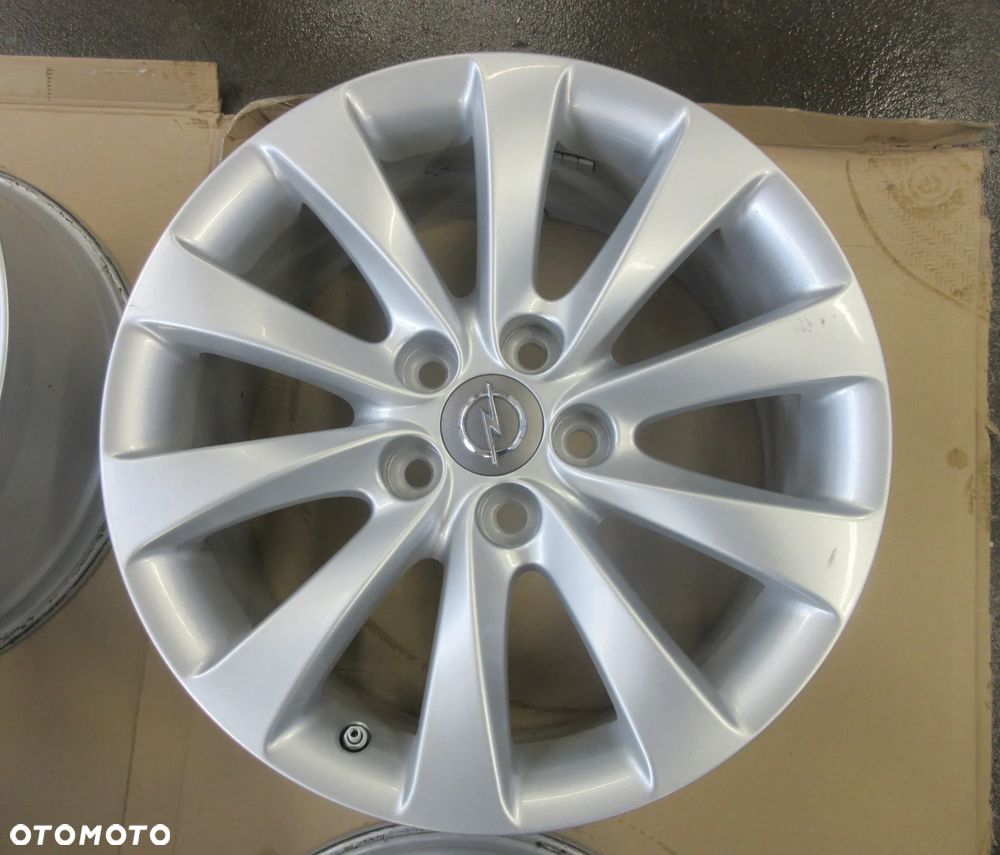 KOŁA FELGI ALUMINIOWE ALUFELGI OPEL INSIGNIA A 18 - 3