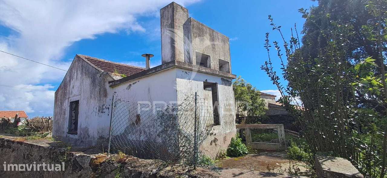 Moradia para Reconstrução - Grande imagem: 2/12