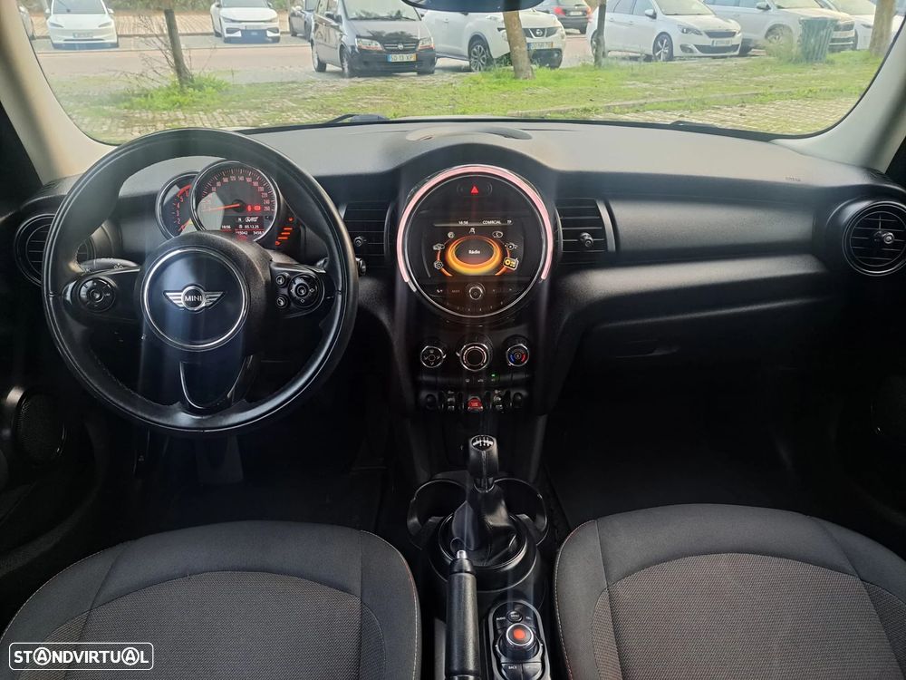 MINI 5 Portas One D - 15