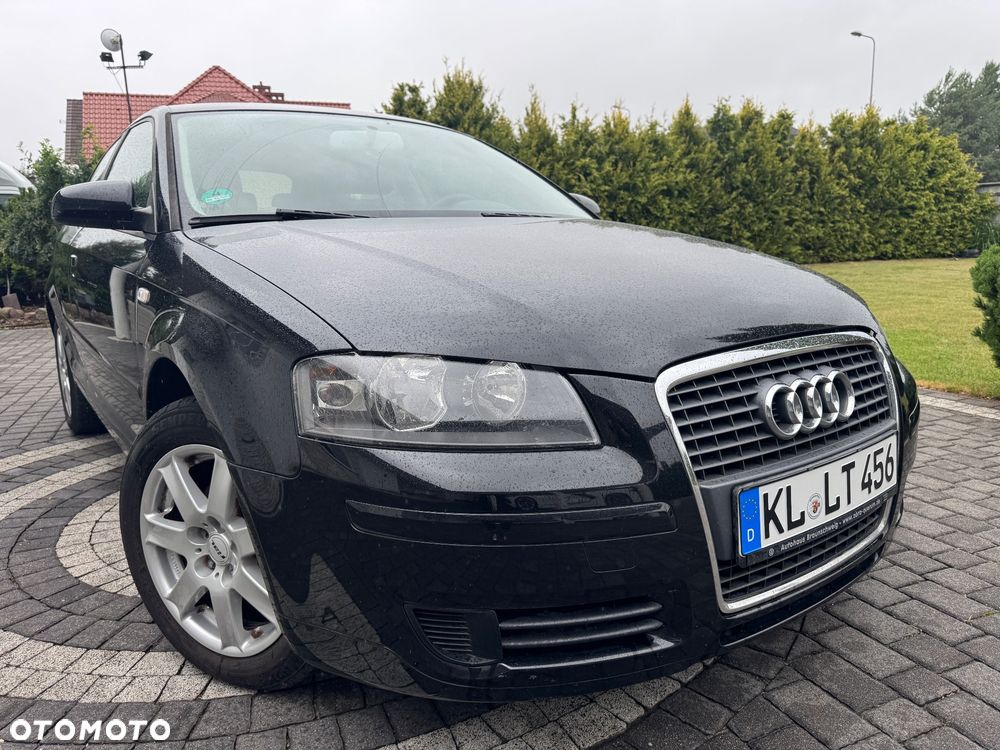 Audi A3 3-drzwiowe 1.6 Attraction - 1