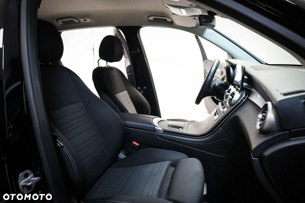 Mercedes-Benz GLC - 22