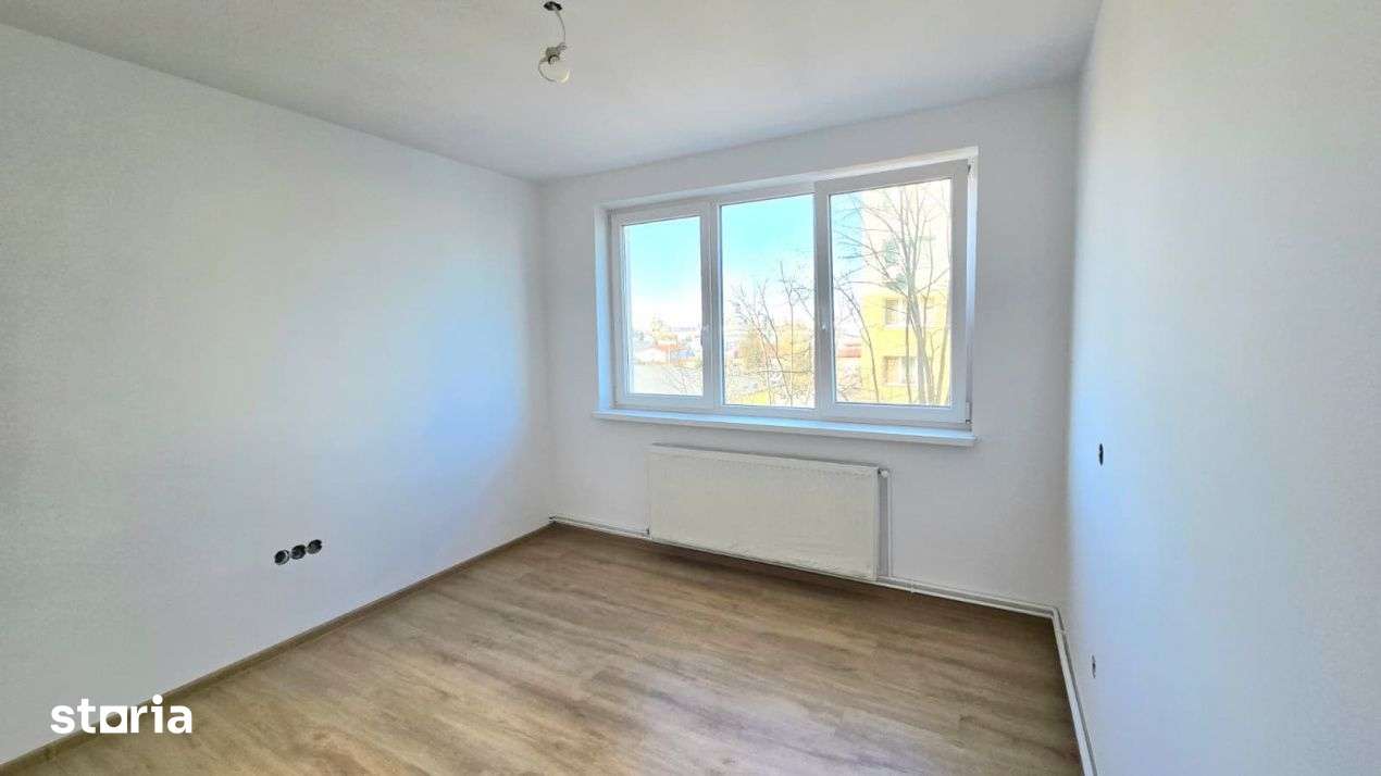 De vânzare Apartament 2 camere Luceafărul Satu Mare — fotografia 1
