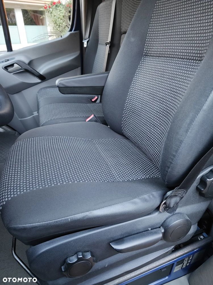 Mercedes-Benz Sprinter - 5