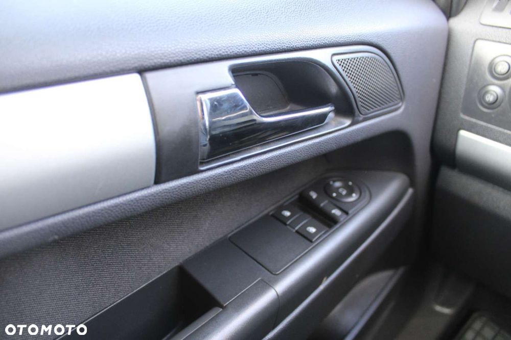 Opel Zafira - 32