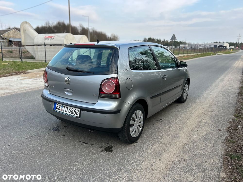 Volkswagen Polo 1.4 16V Sportline - 3