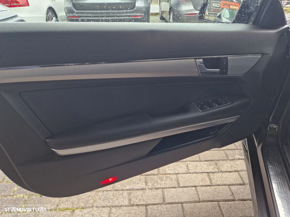 Mercedes-Benz E 250 - 15