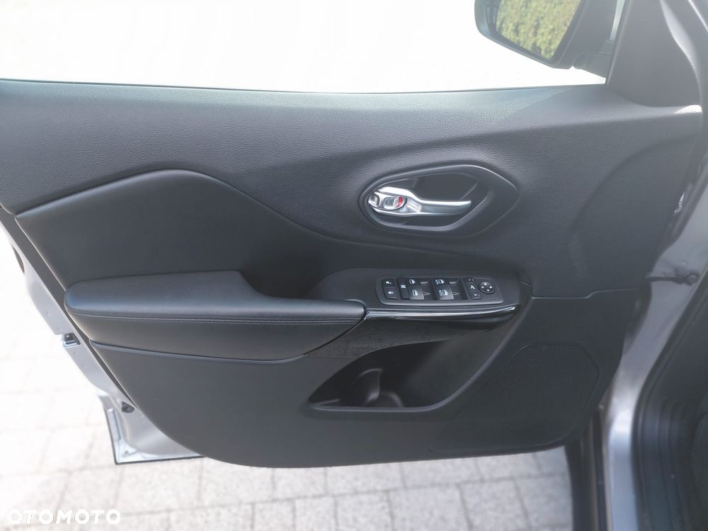 Jeep Cherokee 2.2 MJ II Active Drive I Automatik Limited - 30