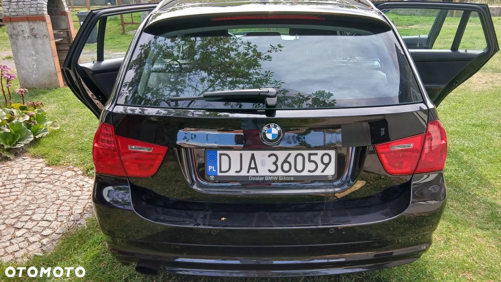BMW Seria 3 318i - 5