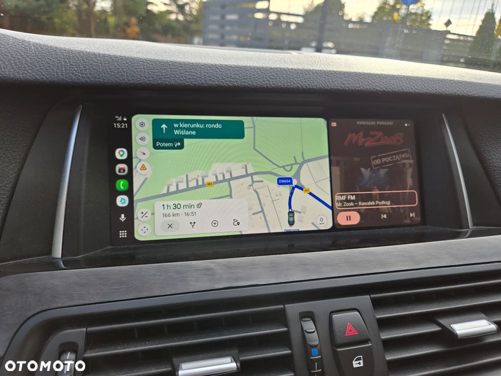 BMW Seria 5 528i xDrive - 14